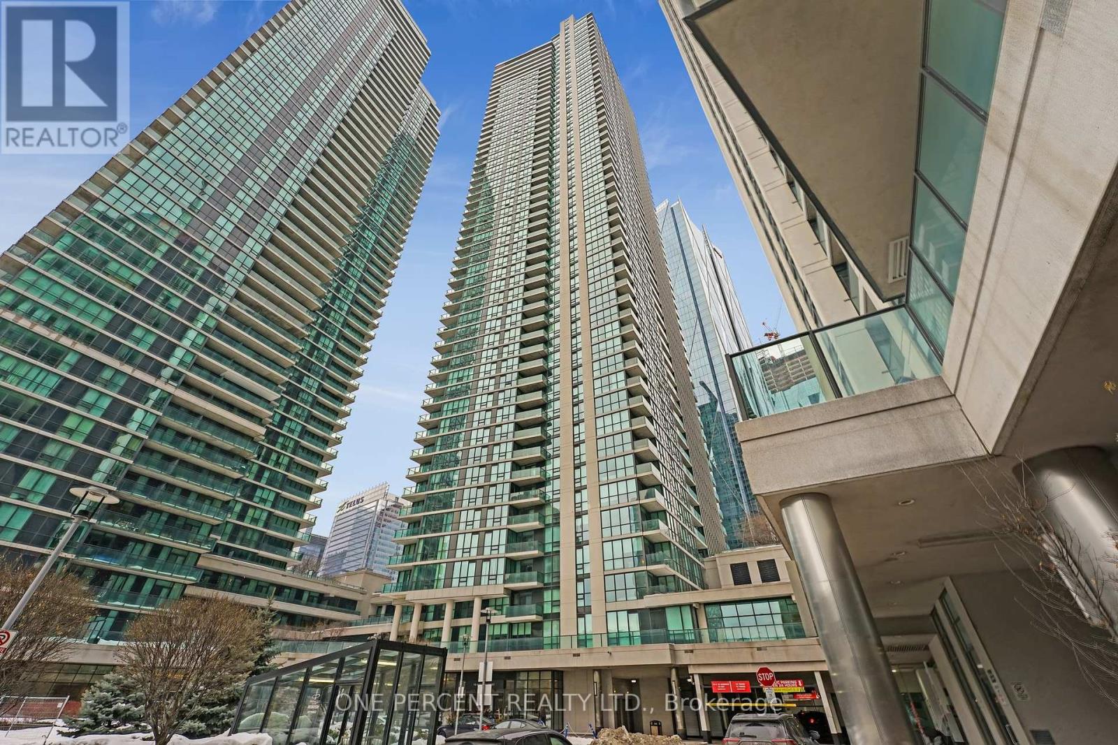 4010 - 16 Harbour Street, Toronto, Ontario  M5J 2Z7 - Photo 2 - C12146323