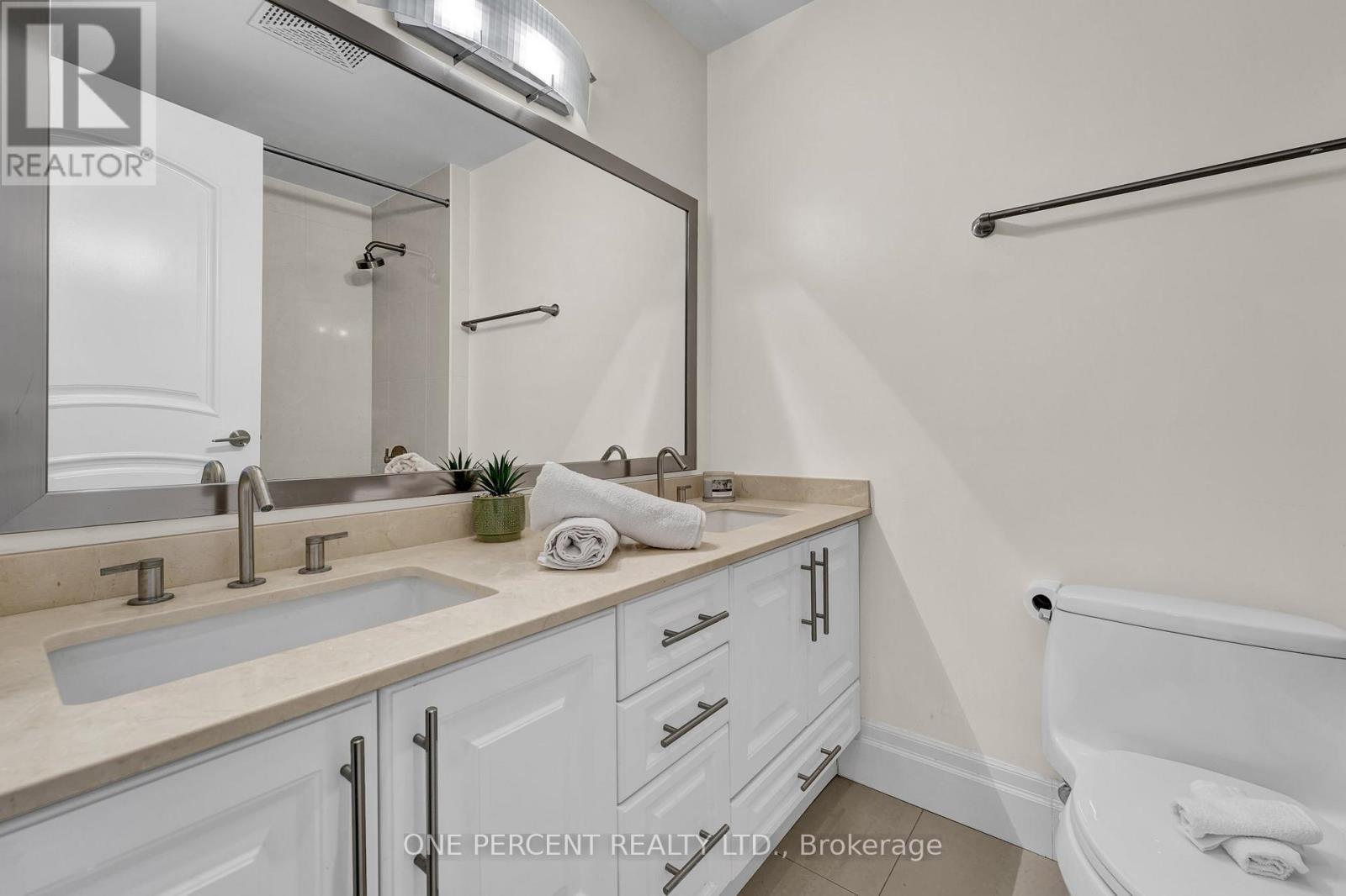 4010 - 16 Harbour Street, Toronto, Ontario  M5J 2Z7 - Photo 26 - C12146323