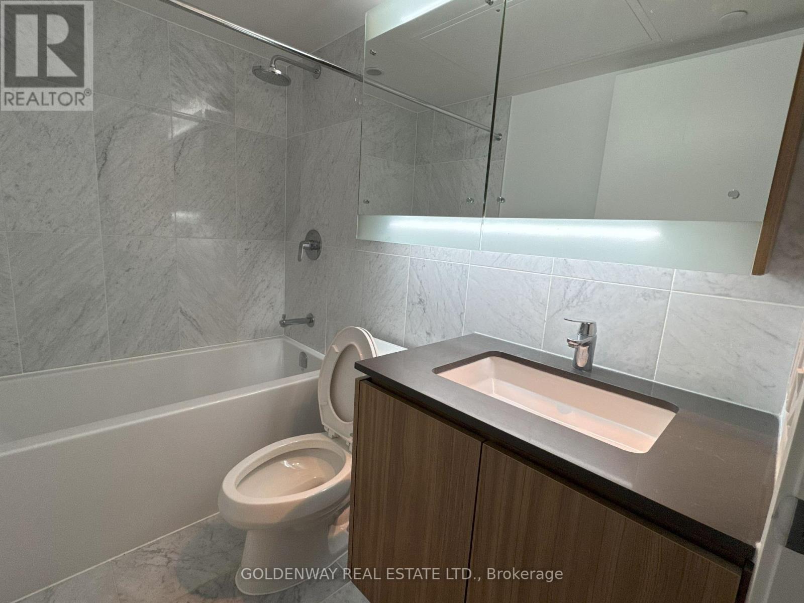 1609 - 70 Queens Wharf Road, Toronto (Waterfront Communities), Ontario  M5V 0J2 - Photo 14 - C12146358