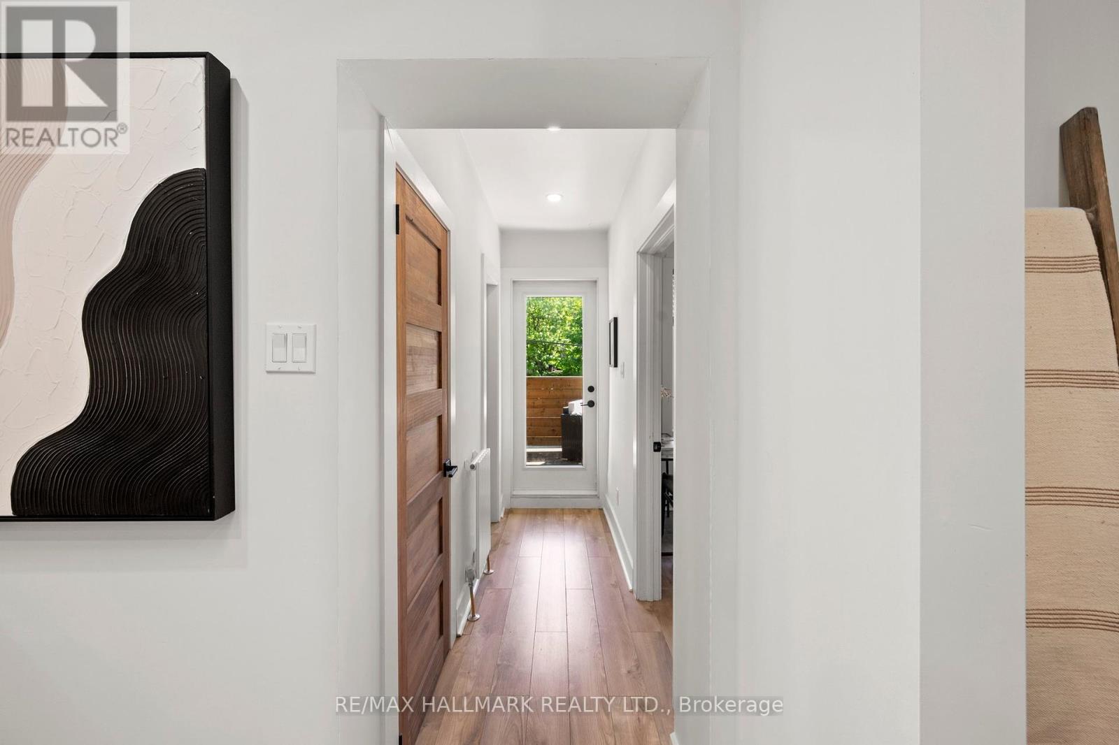 327 Kenilworth Avenue, Toronto (The Beaches), Ontario  M4L 3S9 - Photo 17 - E12146376