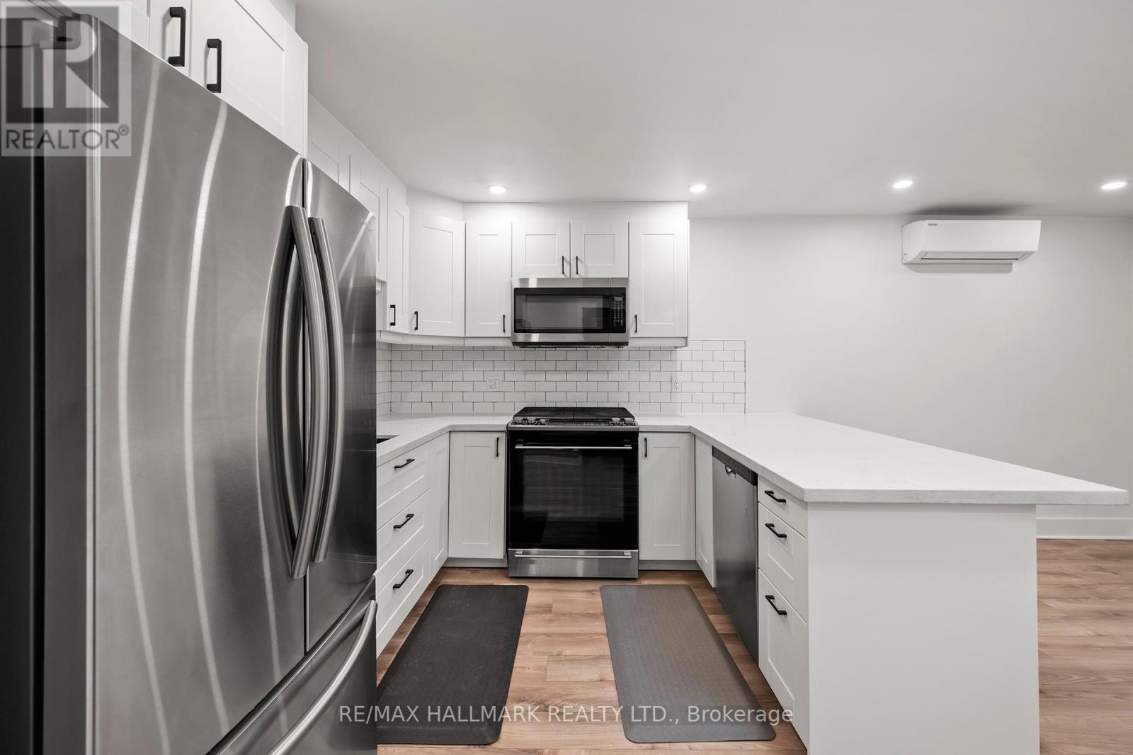 327 Kenilworth Avenue, Toronto (The Beaches), Ontario  M4L 3S9 - Photo 19 - E12146376