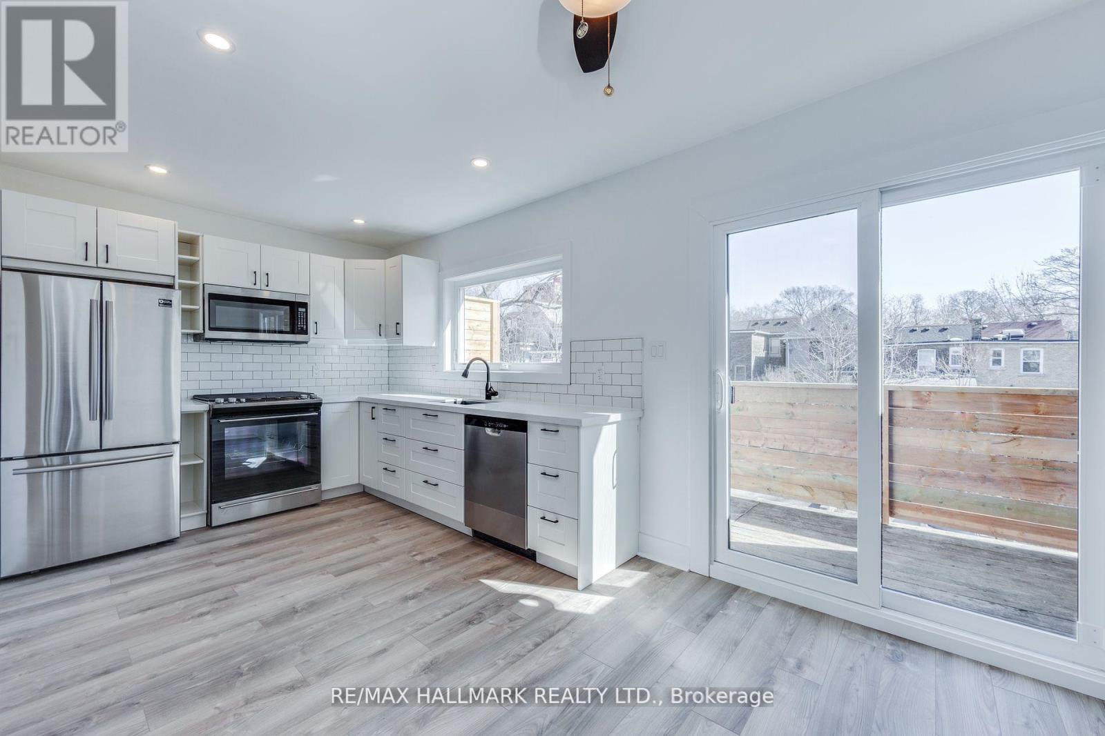 327 Kenilworth Avenue, Toronto (The Beaches), Ontario  M4L 3S9 - Photo 30 - E12146376