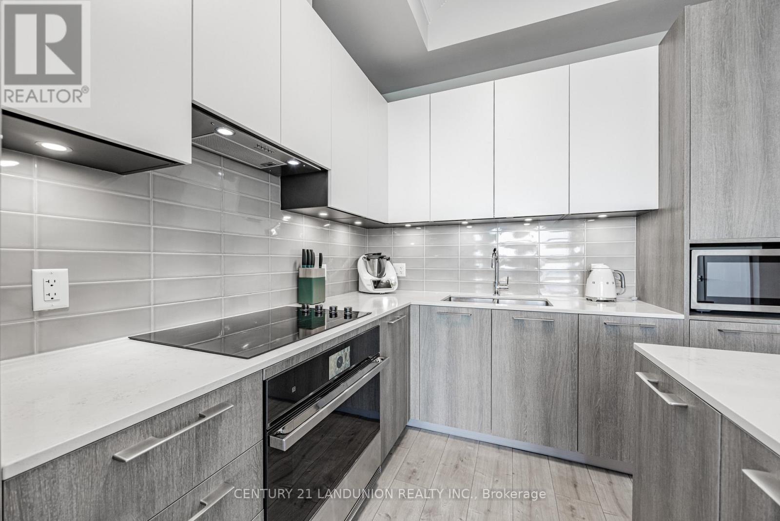 2110 - 38 Water Walk Drive, Markham, Ontario  L3R 6M8 - Photo 9 - N12146321