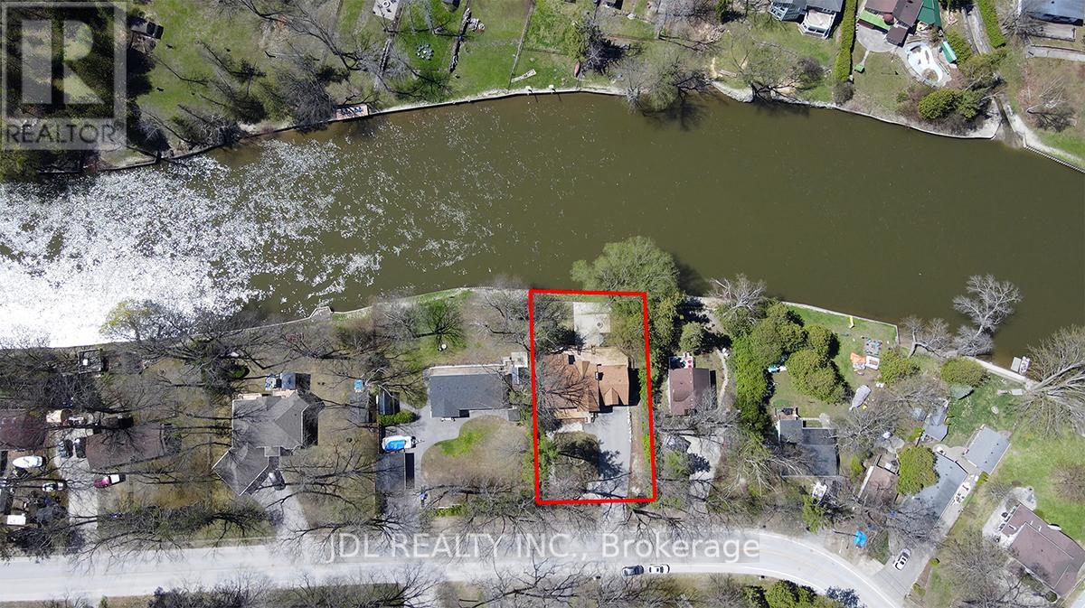 Property at 646 OXBOW PARK DRIVE image 4