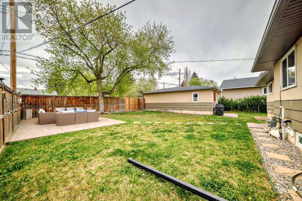 19 Cheltenham Road Nw, Calgary, Alberta  T2L 0M4 - Photo 39 - A2220854