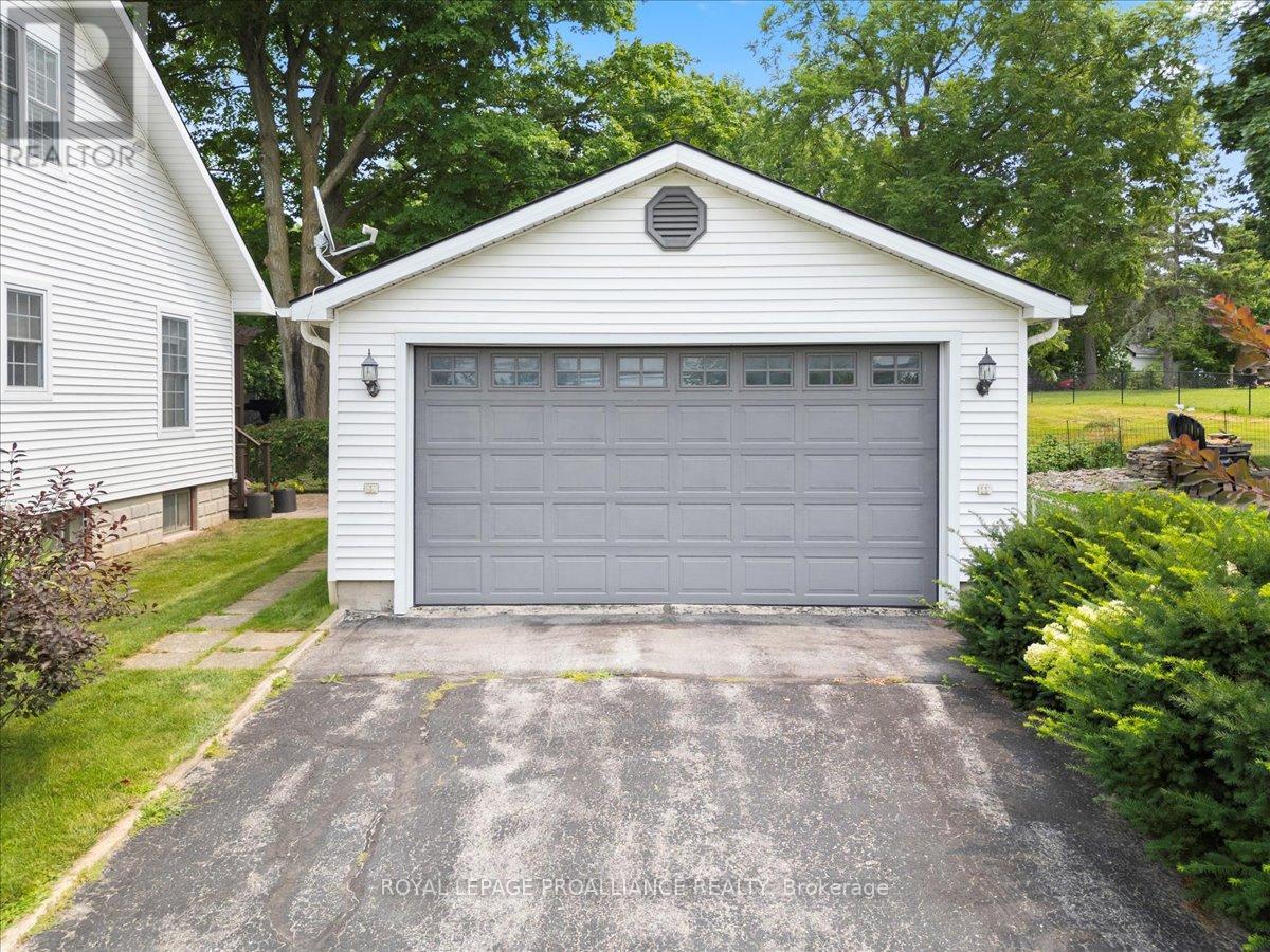 Property at 98 BRIDGE STREET image 2