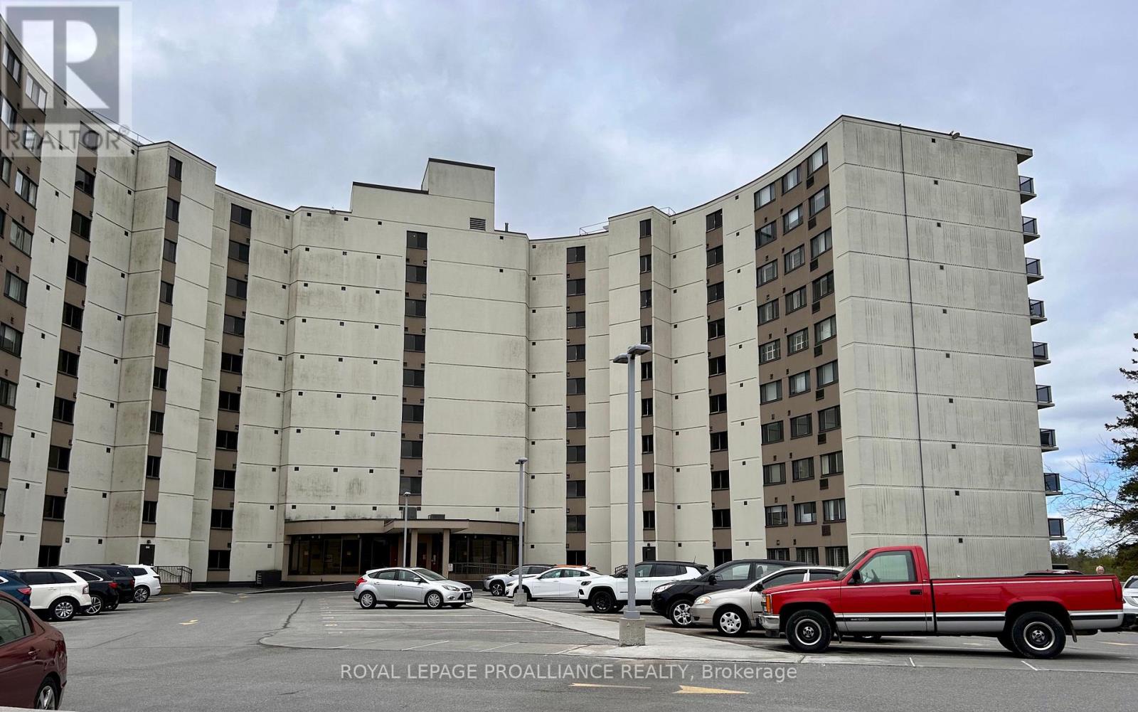 201 - 2 SOUTH FRONT STREET, Belleville, Ontario