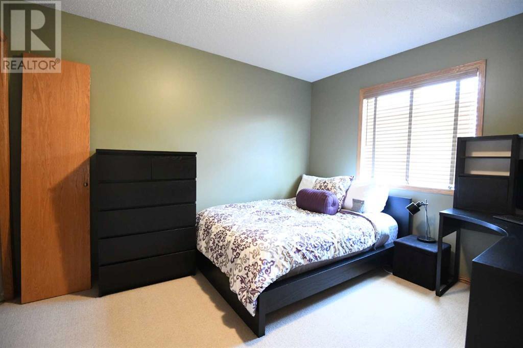 2825 Coopers Manor Sw, Airdrie, Alberta  T5B 3J8 - Photo 20 - A2221036