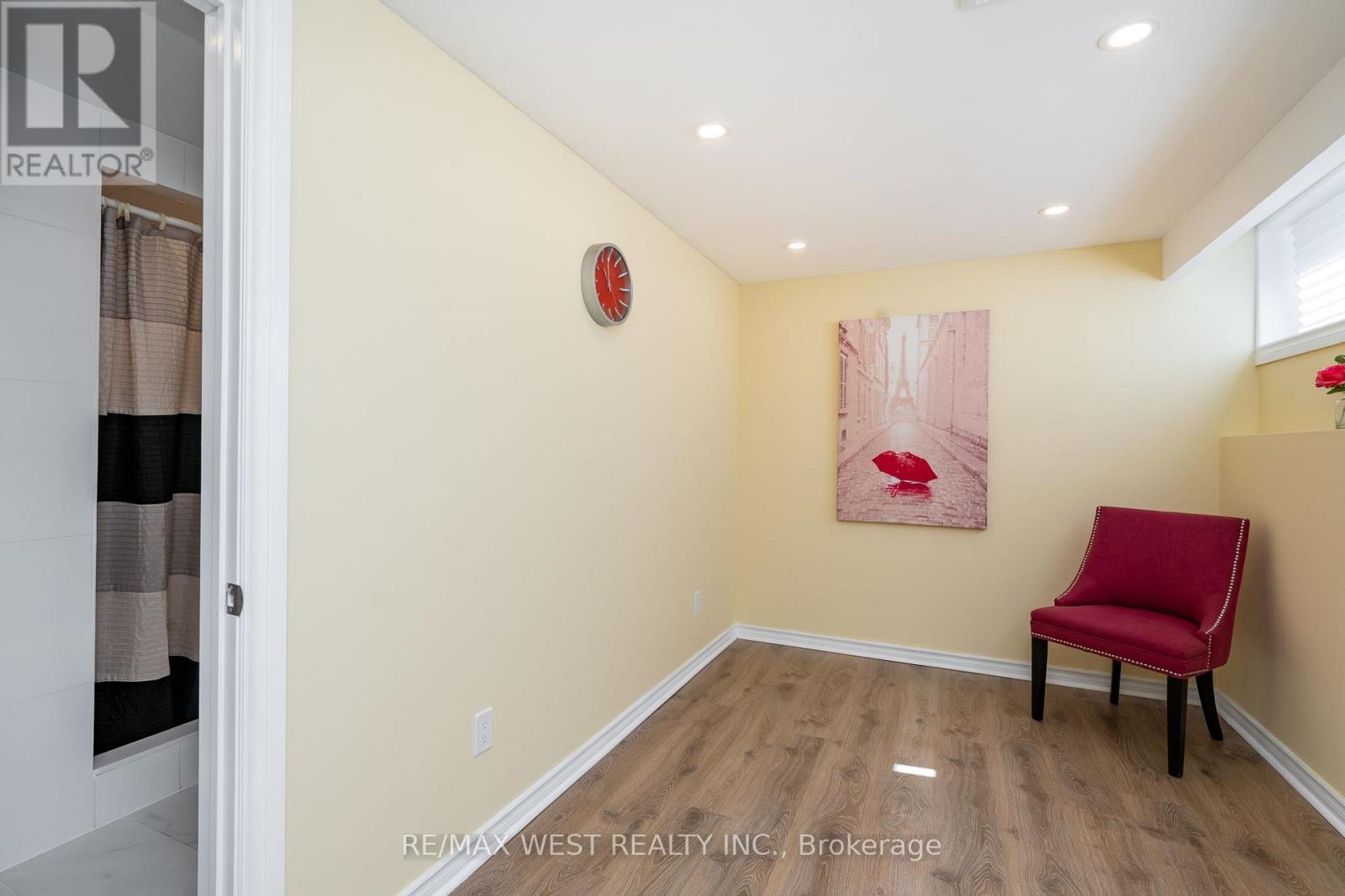 12 Ashfield Drive, Toronto, Ontario  M9C 4T6 - Photo 39 - W12146332