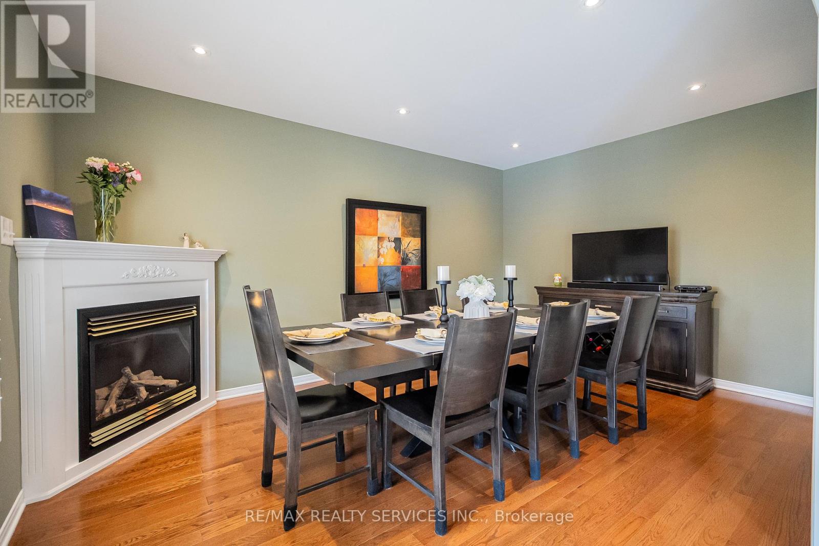 45 Culture Crescent, Brampton, Ontario  L6X 4X8 - Photo 13 - W12146359