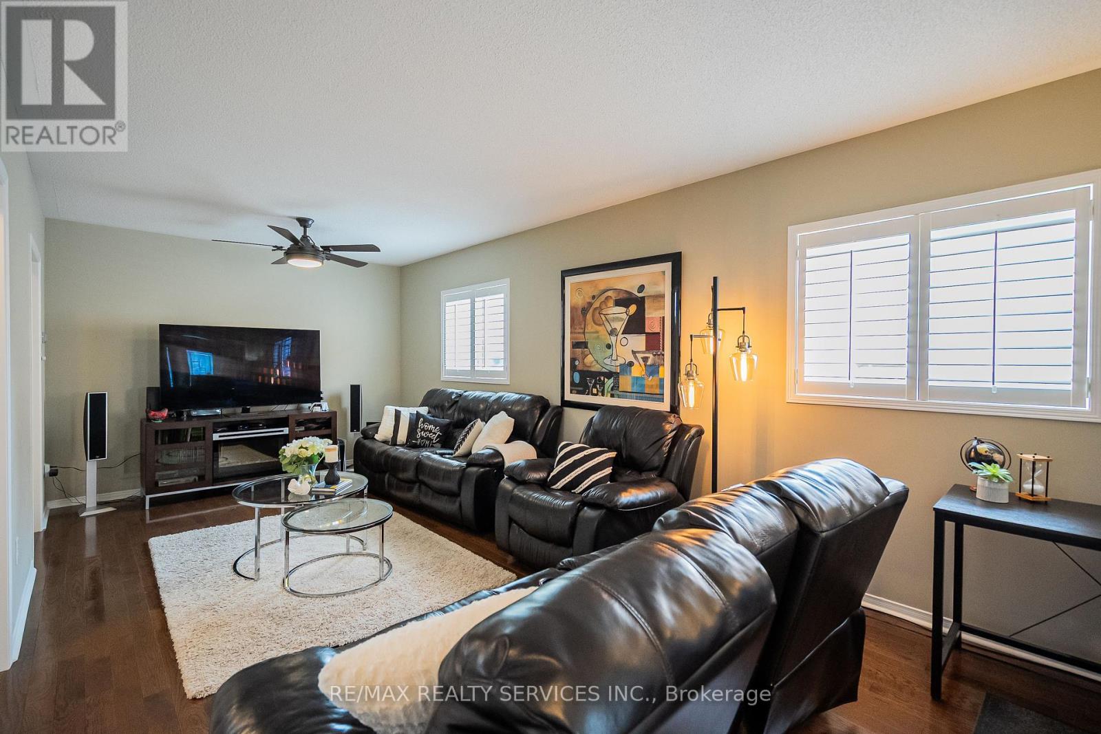 45 Culture Crescent, Brampton, Ontario  L6X 4X8 - Photo 5 - W12146359