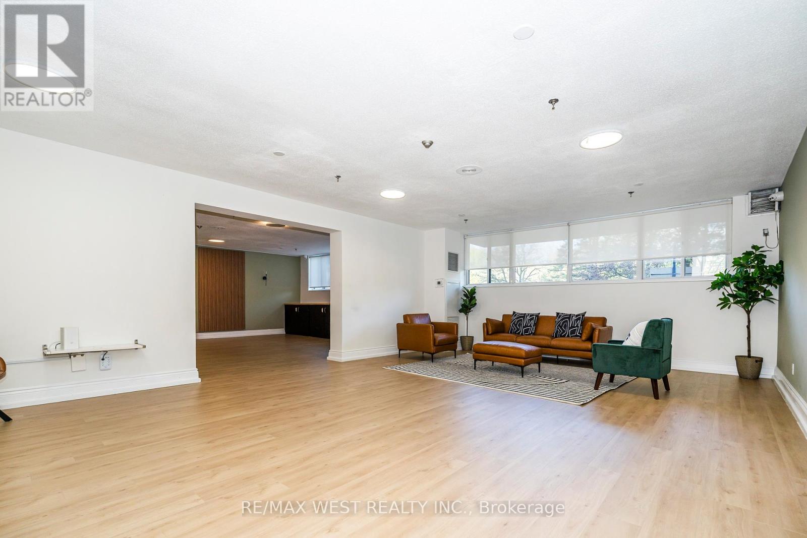 1908 - 85 Emmett Avenue, Toronto, Ontario  M6M 5A2 - Photo 21 - W12146379