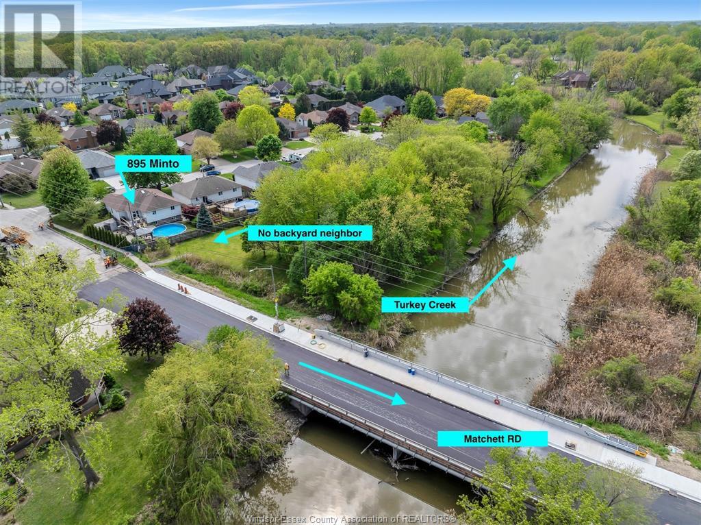 Property at 895 Minto image 3
