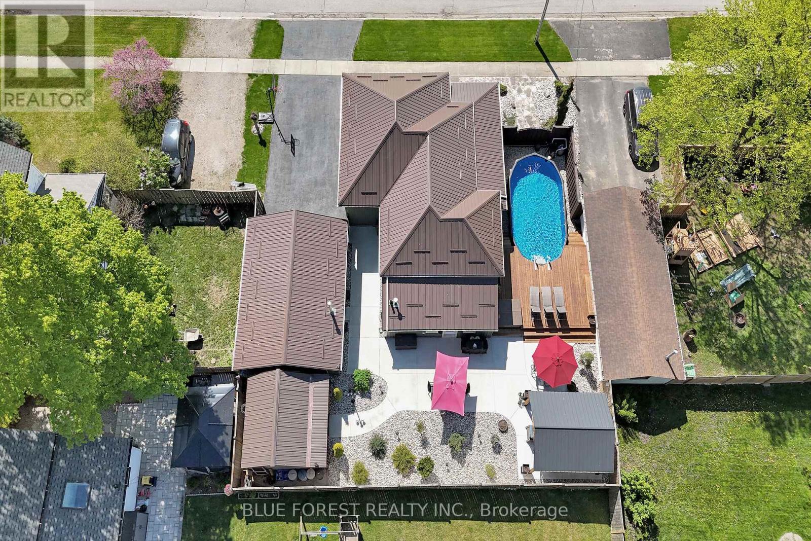 211 Mary Street, Dutton/dunwich (Dutton), Ontario  N0L 1J0 - Photo 6 - X12146393