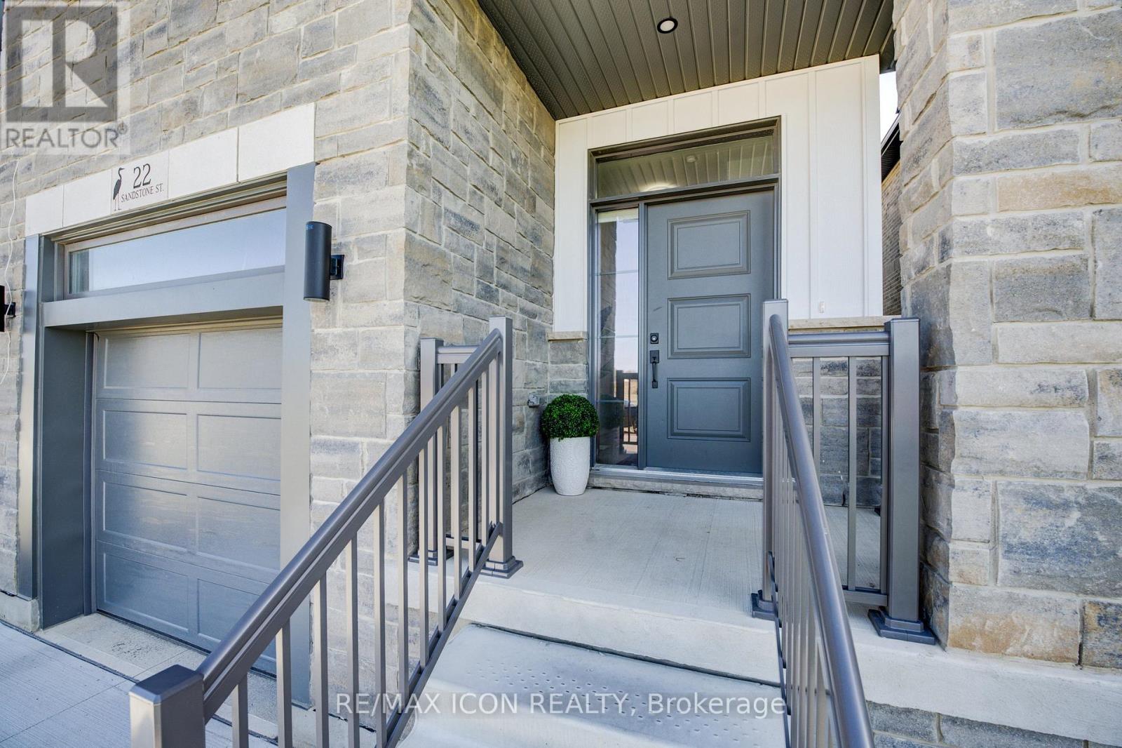 22 Sandstone Street, Cambridge, Ontario  N1S 0E4 - Photo 4 - X12146306