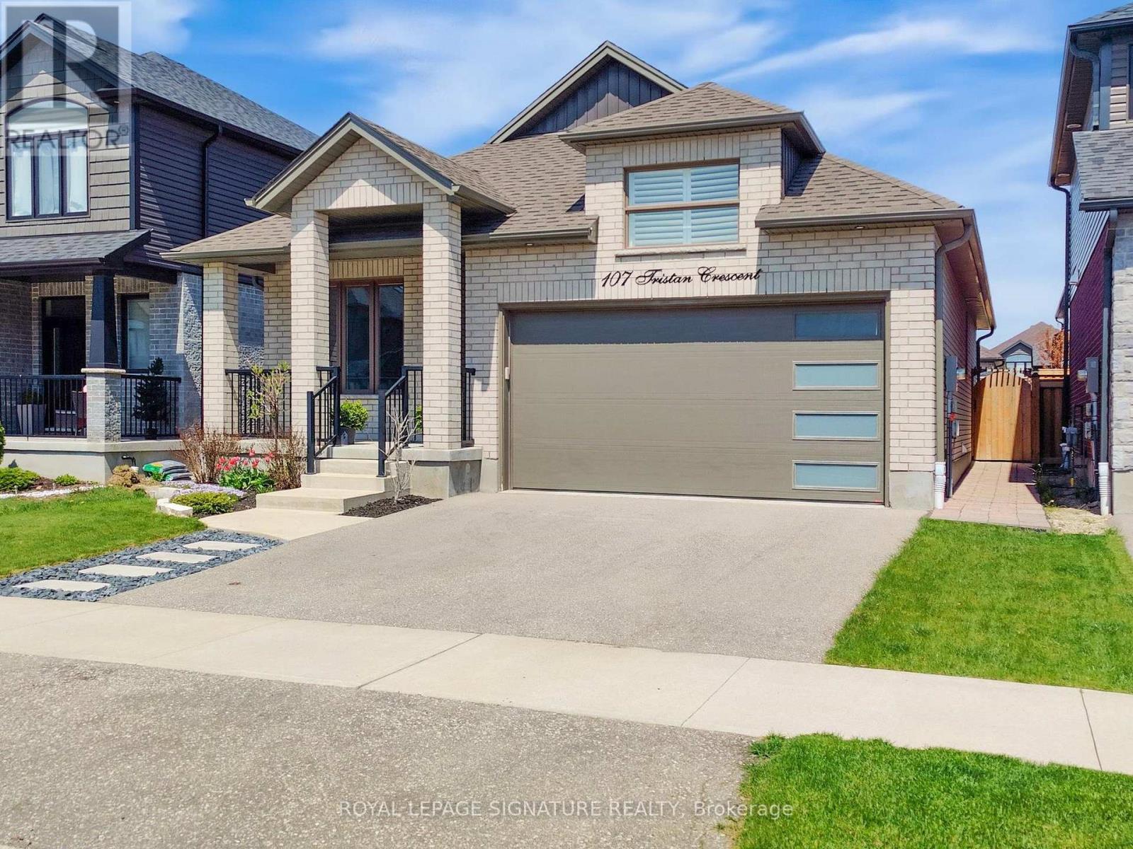 Property at 107 TRISTAN CRESCENT image 3