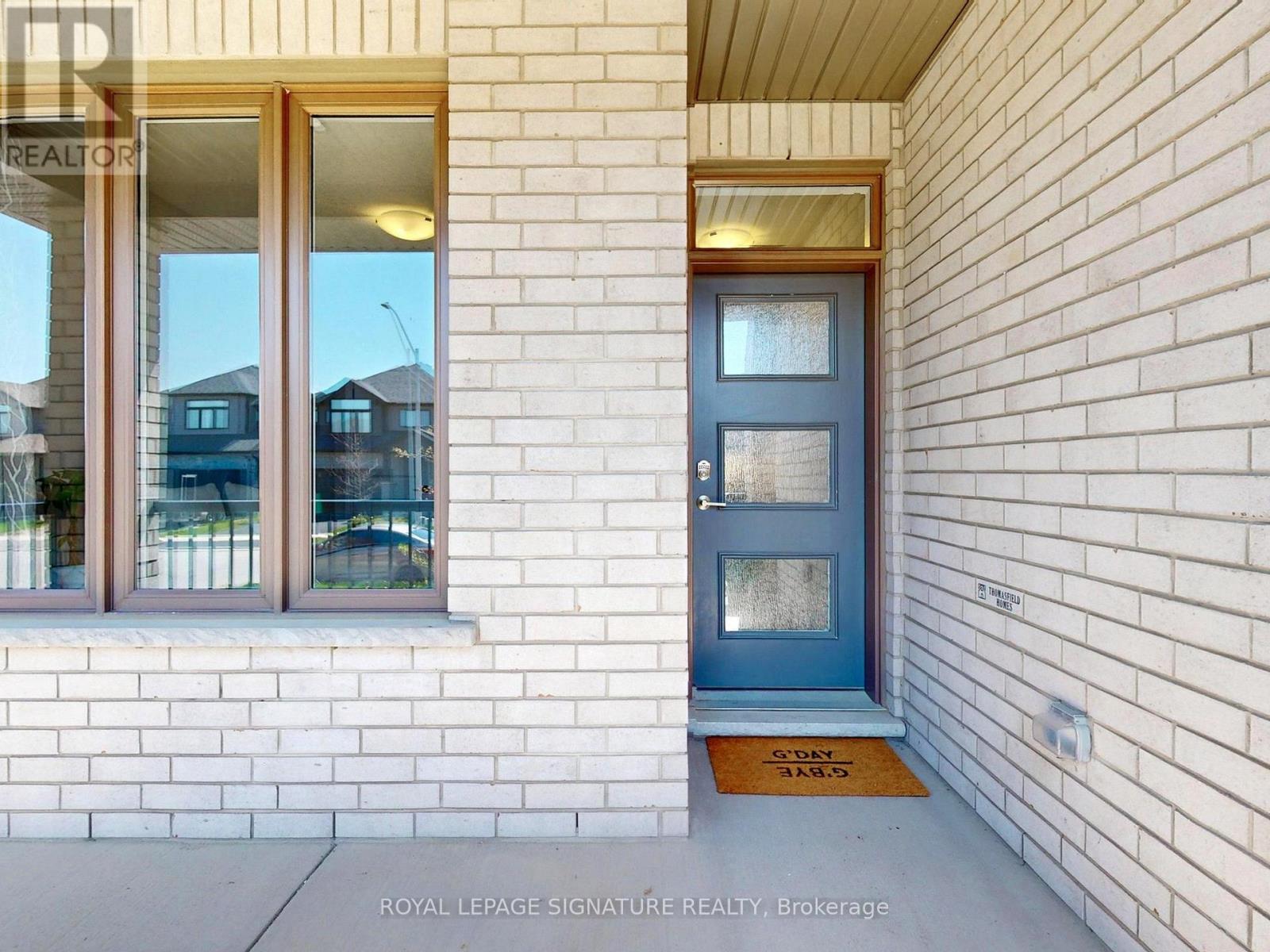 Property at 107 TRISTAN CRESCENT image 4