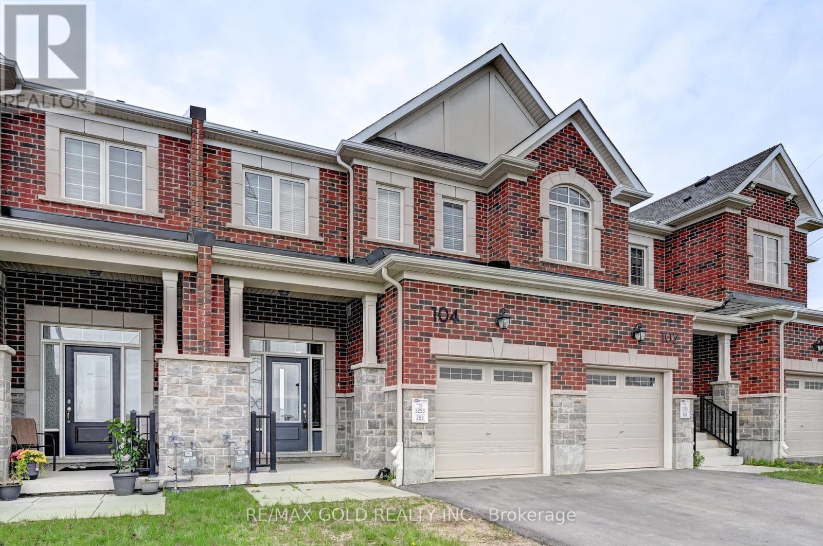 104 Forestwalk Street, Kitchener, Ontario  N2R 0S9 - Photo 2 - X12146340