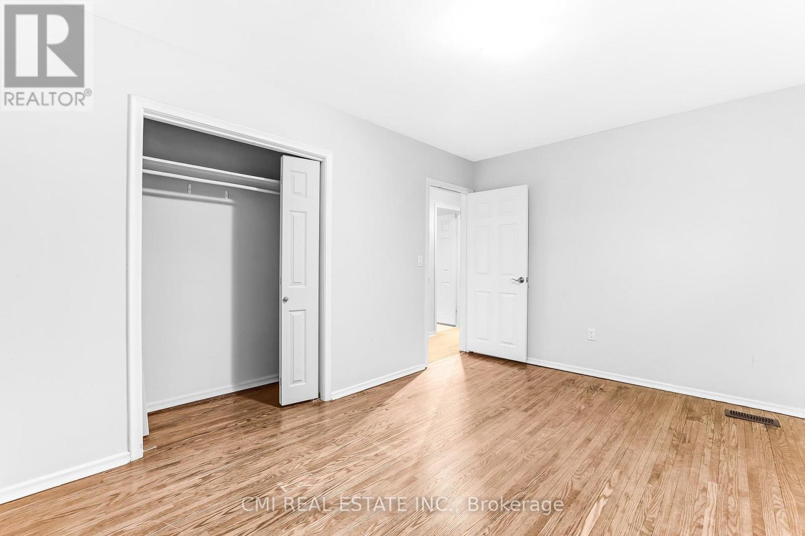 96 Elgin Street, Kawartha Lakes (Lindsay), Ontario  K9V 3W7 - Photo 21 - X12146374