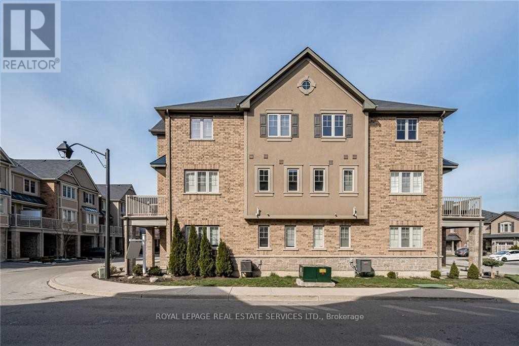 47 - 201 Westbank Trail, Hamilton, Ontario  L8J 0H4 - Photo 2 - X12146383