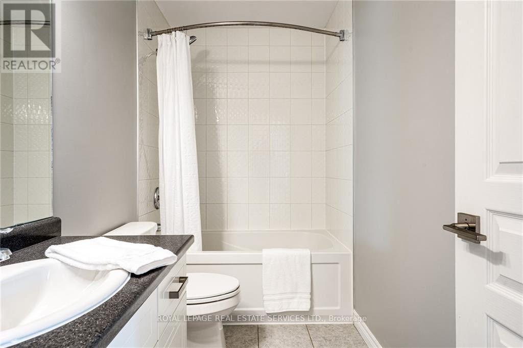 47 - 201 Westbank Trail, Hamilton, Ontario  L8J 0H4 - Photo 26 - X12146383