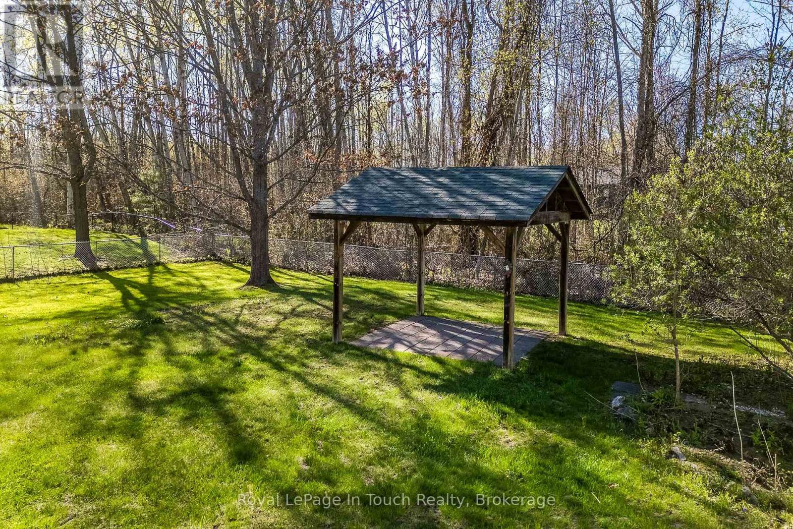 6 Davis Drive, Tay, Ontario  L0K 2A0 - Photo 16 - S12146415