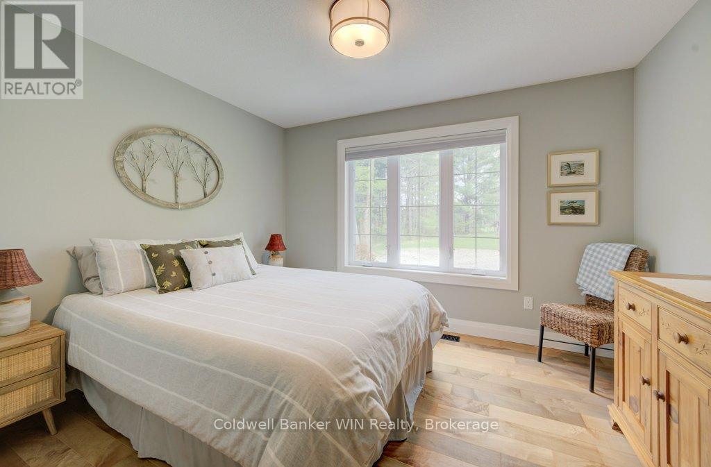 9590 O'dwyers Road, Minto, Ontario  N0G 1Z0 - Photo 18 - X12146425