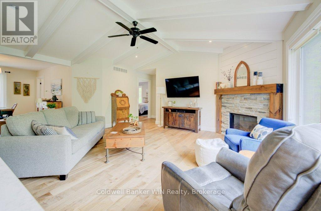 9590 O'dwyers Road, Minto, Ontario  N0G 1Z0 - Photo 4 - X12146425