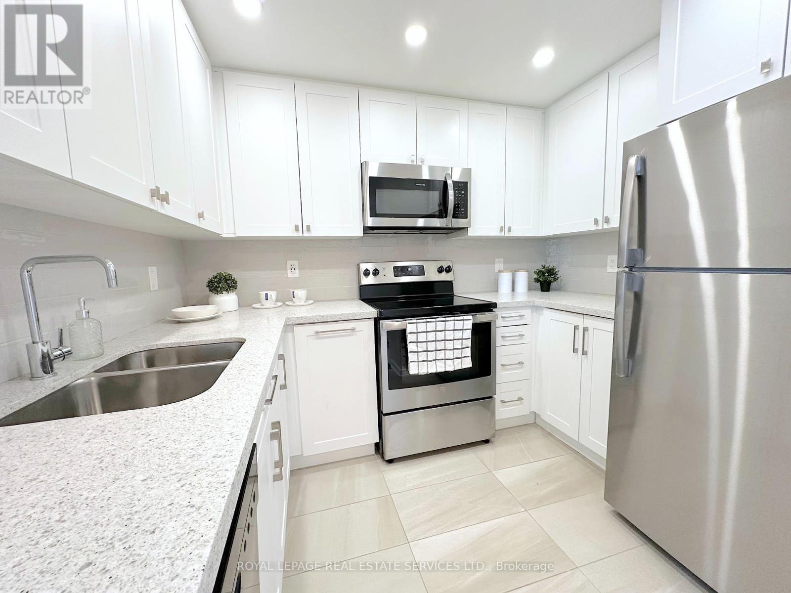 703 - 17 Brookbanks Drive, Toronto, Ontario  M3A 3R9 - Photo 4 - C12146413