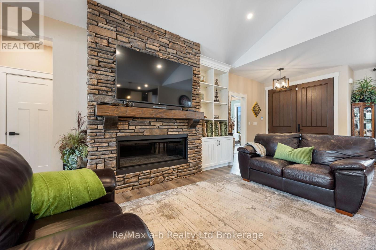 23 August Crescent, Norwich, Ontario  N0J 1R0 - Photo 14 - X12146418