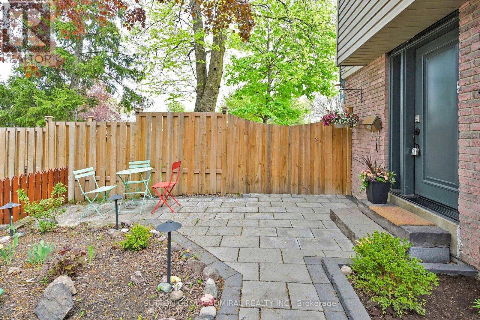 Property at 3 MAYVERN CRESCENT image 4