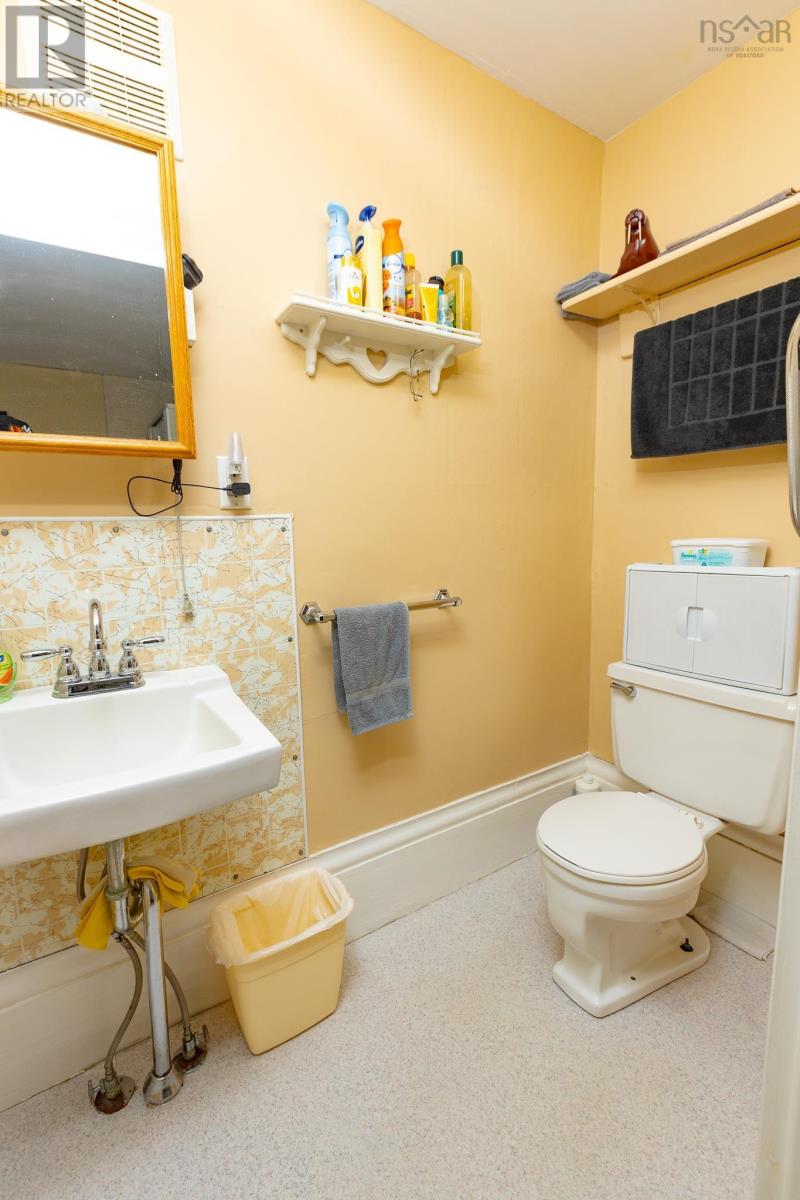 15 John Street, Shelburne, Nova Scotia  B0T 1W0 - Photo 21 - 202509057