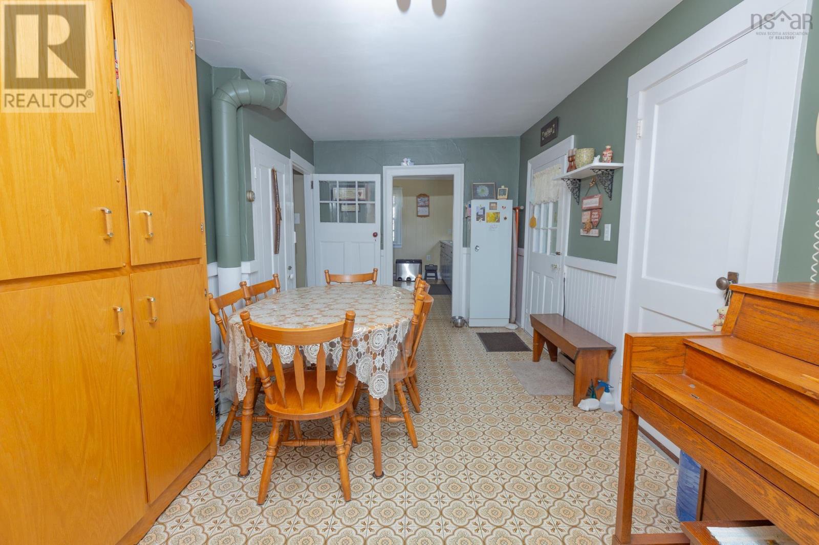 15 John Street, Shelburne, Nova Scotia  B0T 1W0 - Photo 14 - 202509057