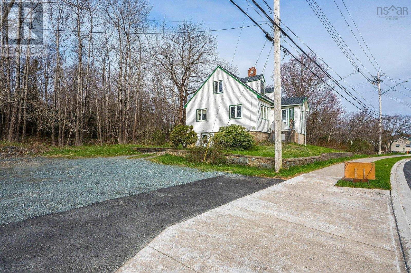 2324 St. Margaret's Bay Road, Timberlea, Nova Scotia  B3T 1J3 - Photo 3 - 202510612