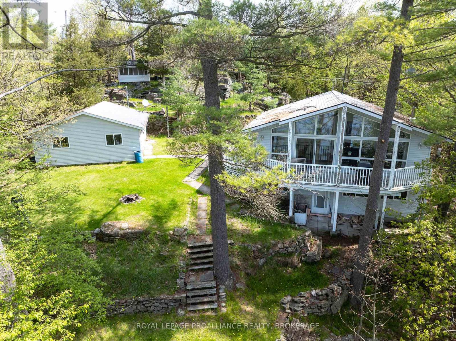 182A BROOKS POINT ROAD, rideau lakes, Ontario