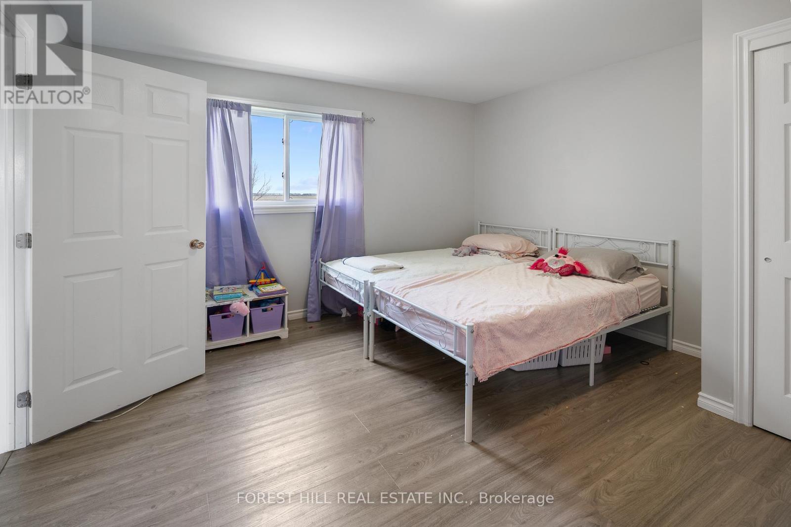 2024 Dufferin Avenue, Chatham-Kent, Ontario  N8A 4M4 - Photo 35 - X12146404