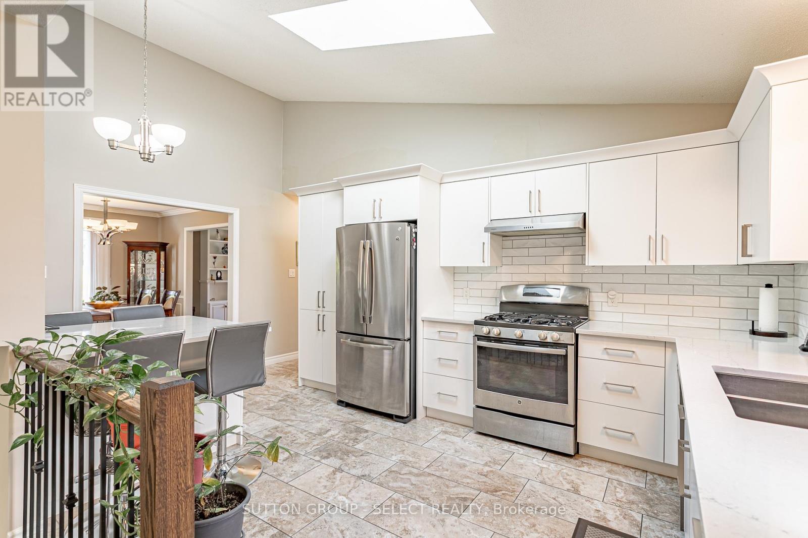 70 Milan Place, London South (South T), Ontario  N5Z 5A2 - Photo 16 - X12146442