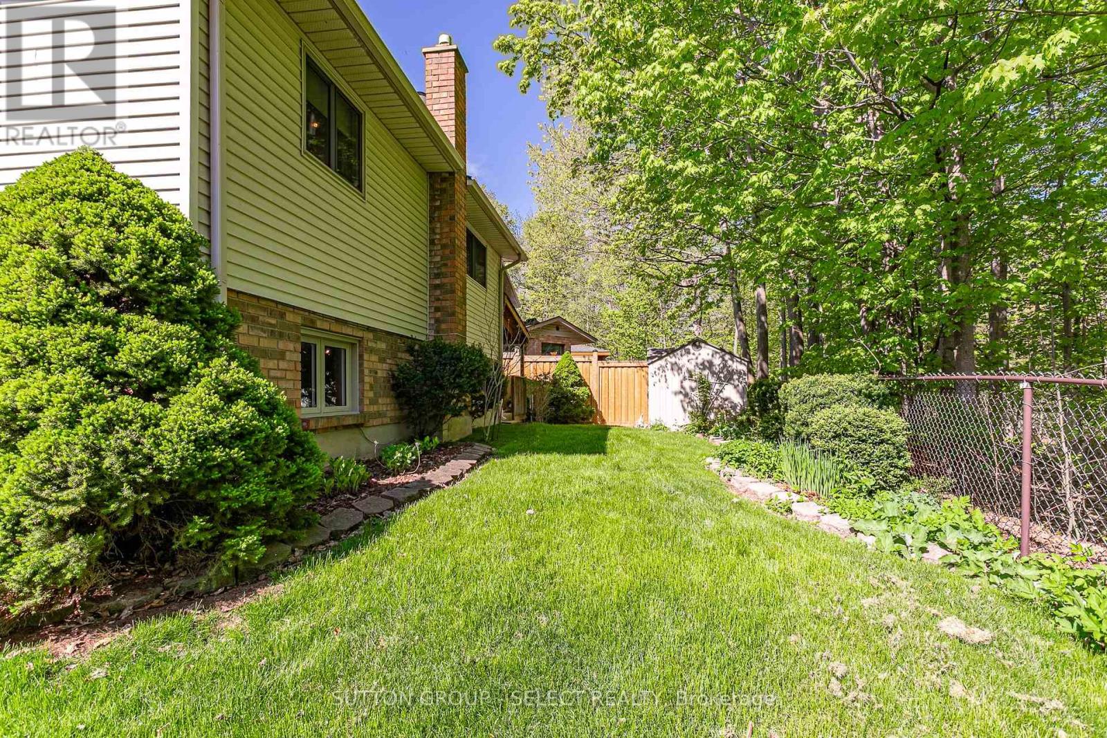 70 Milan Place, London South (South T), Ontario  N5Z 5A2 - Photo 32 - X12146442