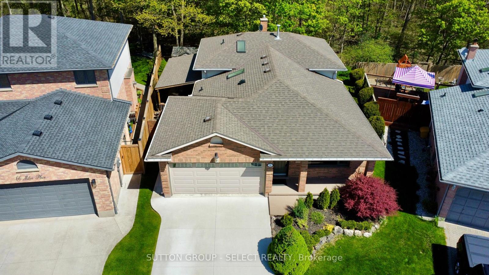 70 Milan Place, London South (South T), Ontario  N5Z 5A2 - Photo 36 - X12146442