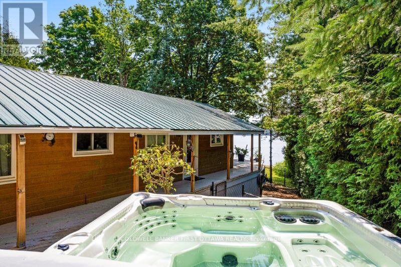 193 Pretties Island Road, Drummond/north Elmsley, Ontario  K7C 4K8 - Photo 20 - X12146432