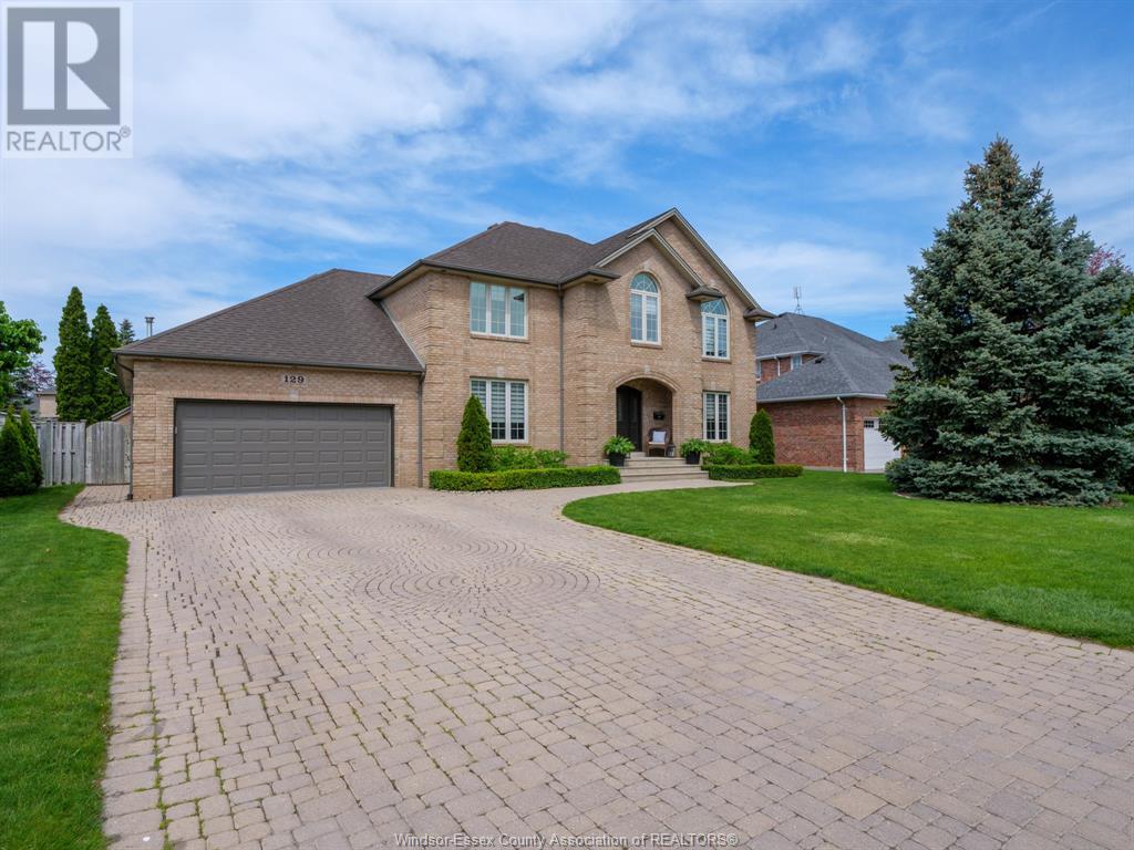 Property at 129 Seymour CRESCENT image 2