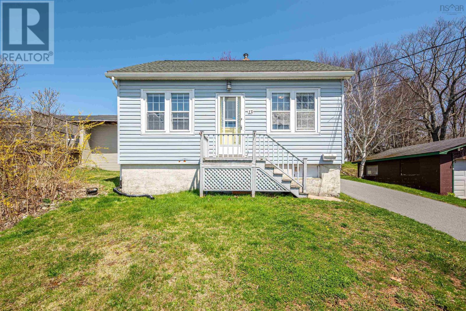 Property at 13 MacKenzie Street image 2