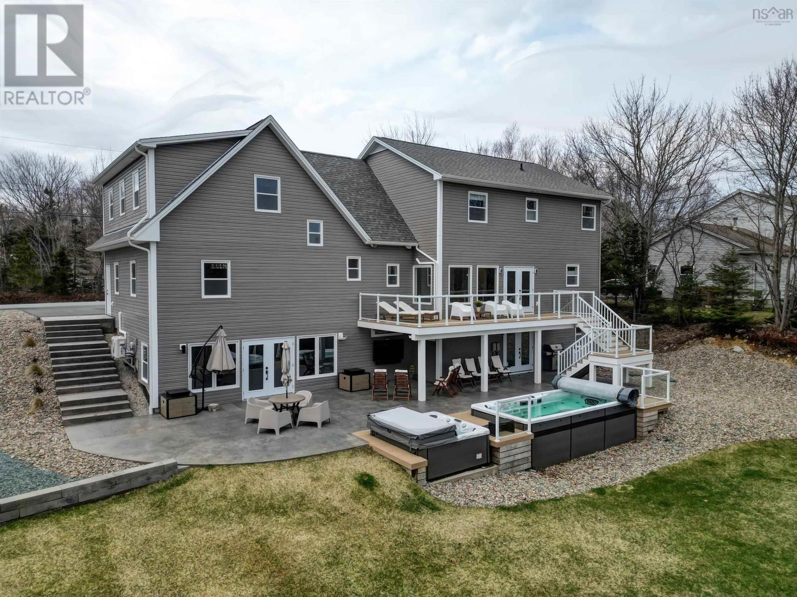 Property at 99 Ashberry Court image 4
