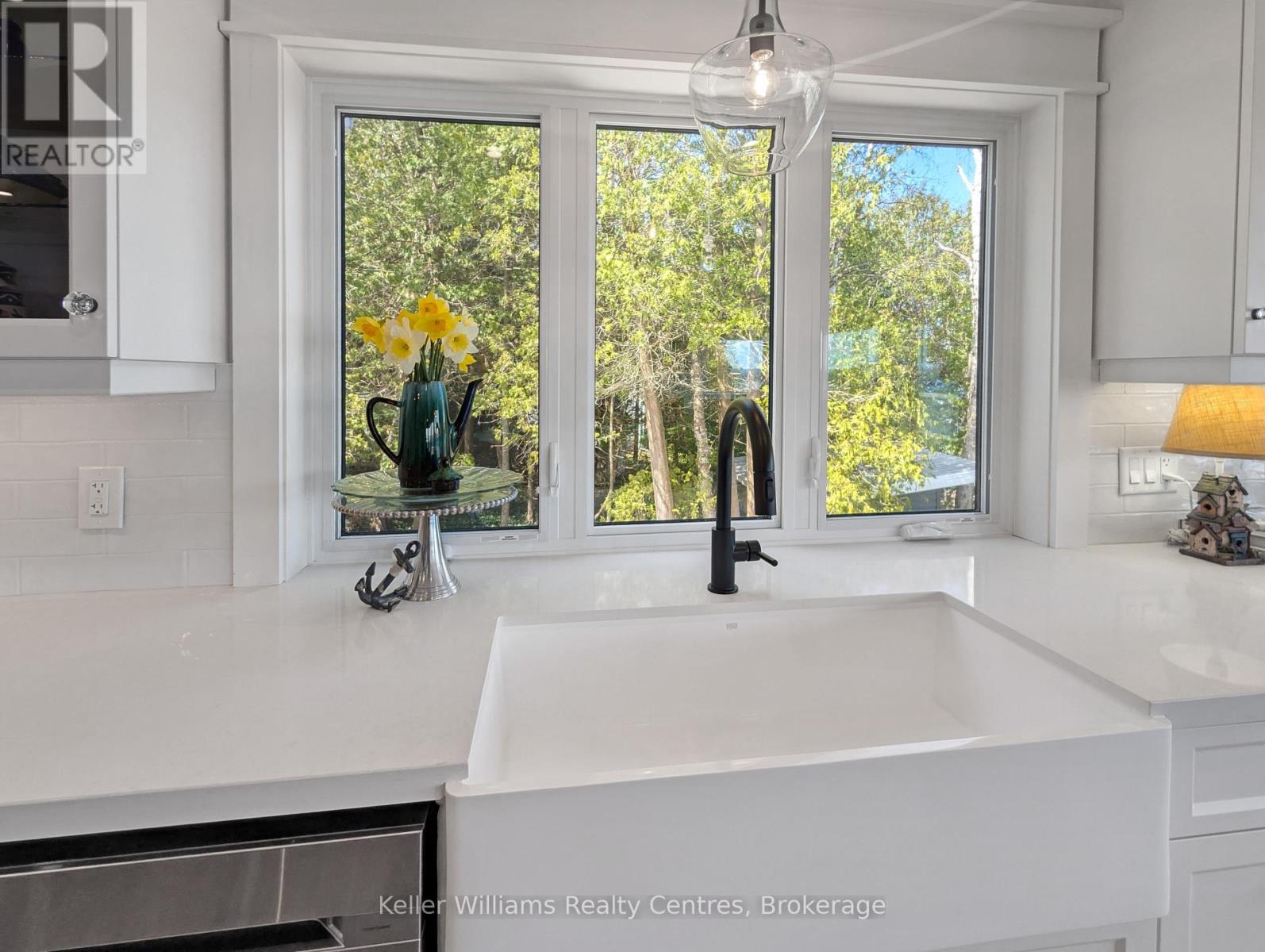 502453 Grey Road 1, Georgian Bluffs, Ontario  N0H 2T0 - Photo 8 - X12137872