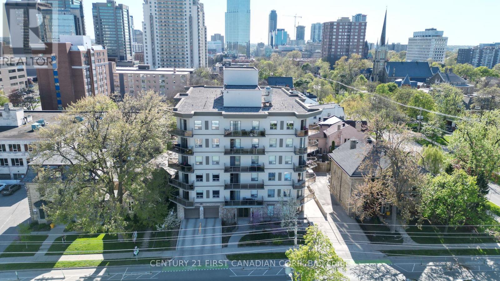 208 - 435 Colborne Street, London East, Ontario  N6B 2T2 - Photo 2 - X12142066