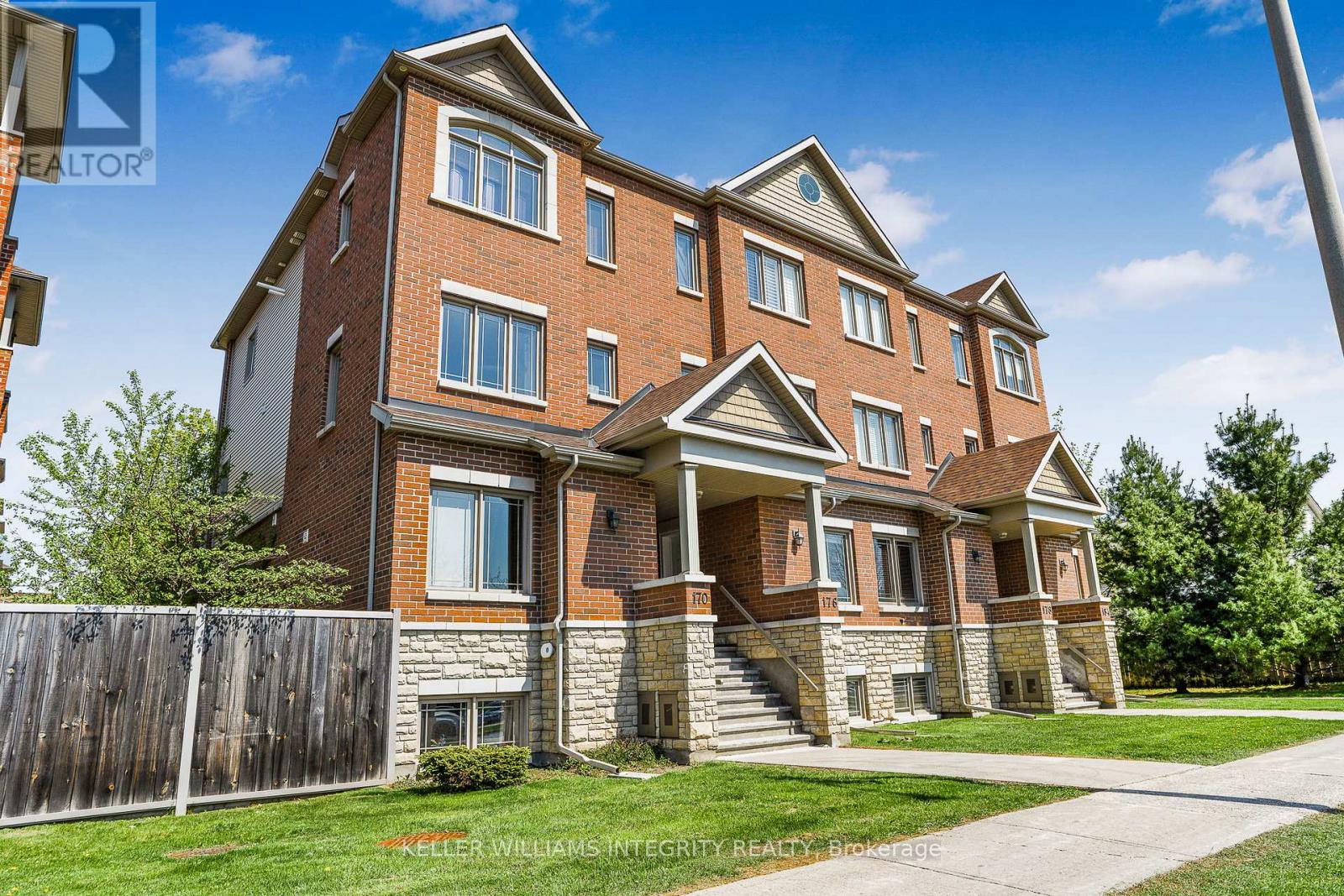Property at 18 - 176 DEN HAAG DRIVE image 3