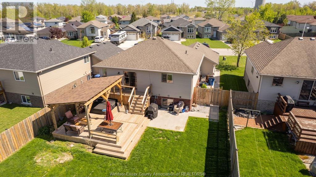 28 Regal Drive, Tilbury, Ontario  N0P 2L0 - Photo 38 - 25012053