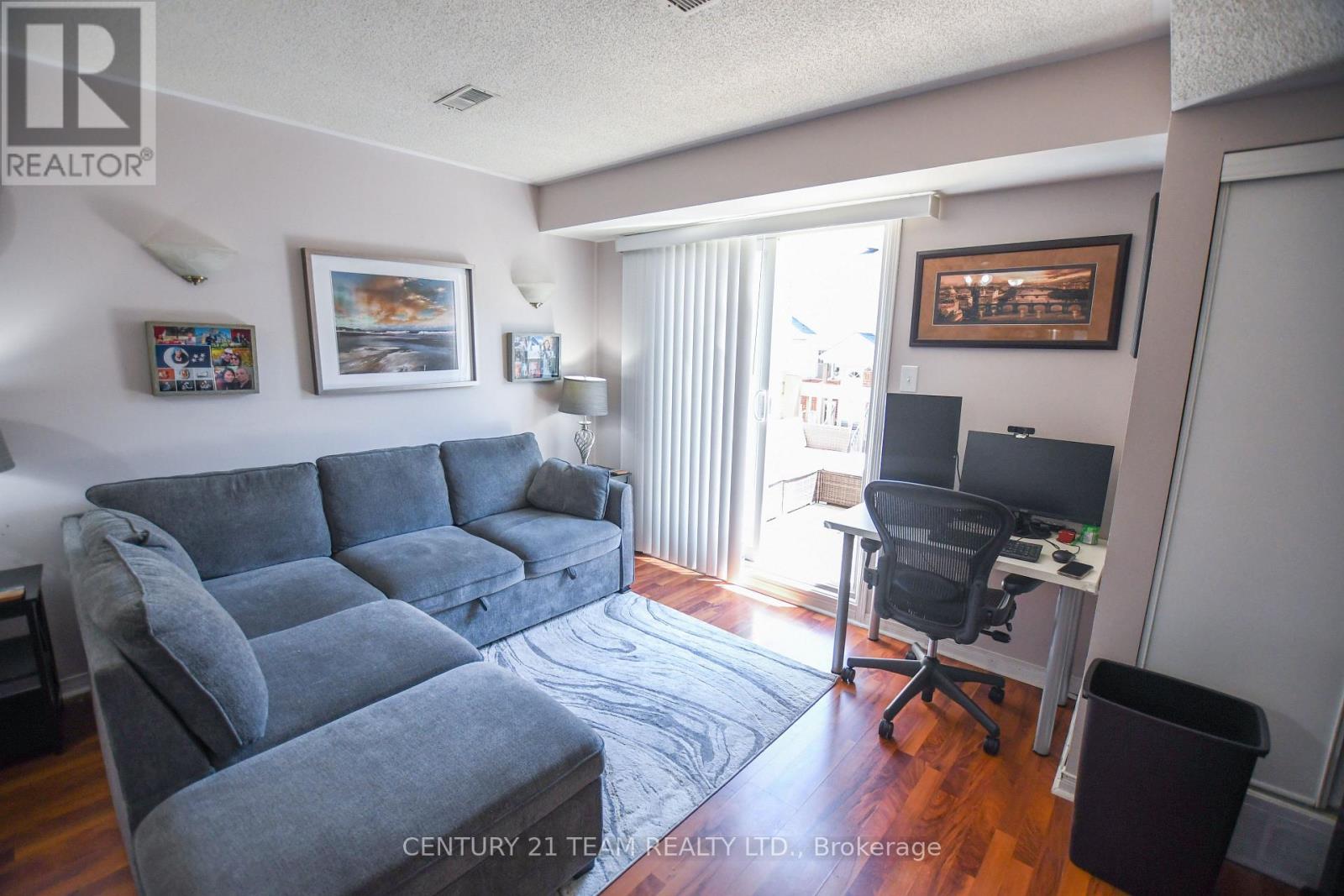 10a Wylie Circle, Halton Hills, Ontario  L7G 5M1 - Photo 2 - W12146435