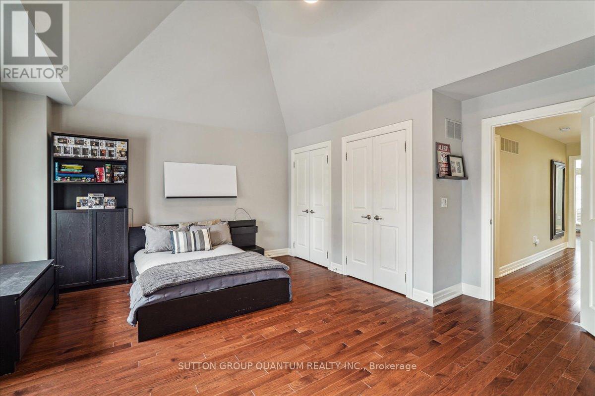 2378 Marine Drive, Oakville, Ontario  L6L 1C4 - Photo 20 - W12146470