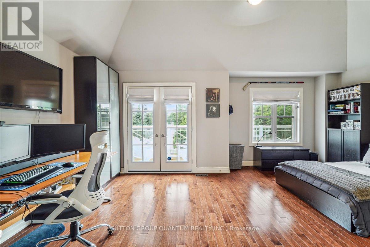 2378 Marine Drive, Oakville, Ontario  L6L 1C4 - Photo 21 - W12146470